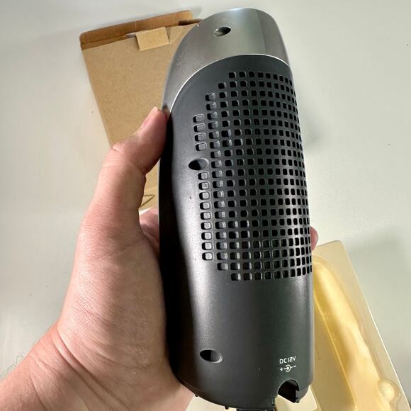 Oreck Open Box XJ-300 Car Bathroom Deodorizer Ultraviolet Air Purifier Works - Picture 3 of 5